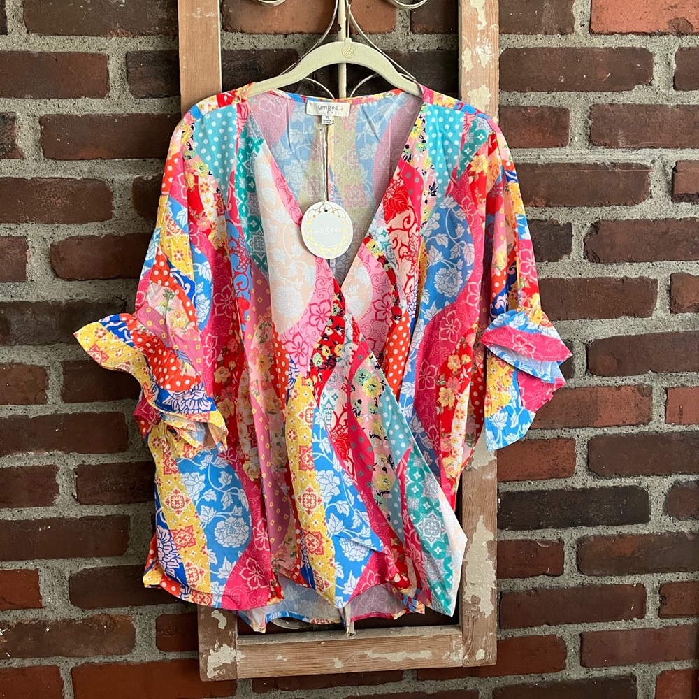 Mixed Print Tops with High Low Hem & Ruffle Sleeves - size XL